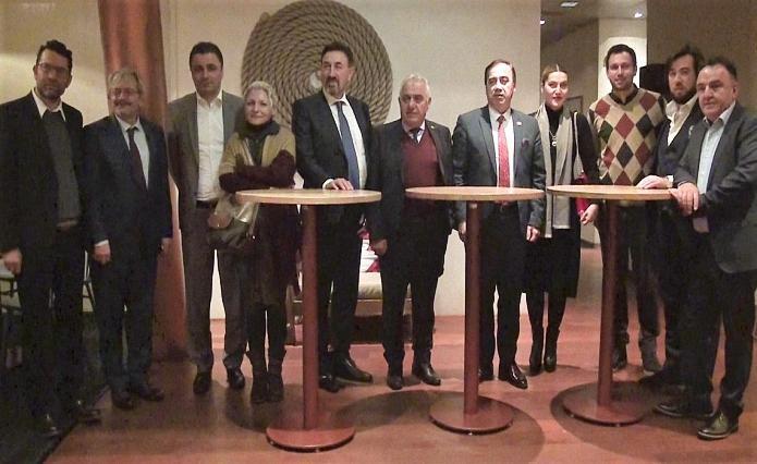 ATİK Genel Başkanı Aziz ŞAHİN Başkanlığında Yapılan Üst Kurul Kararı İle Amsterdam ATİK Başkanı Dr. Hamid MOHAMMEDI , Amsterdam ATİK Başkan Yardımcısı Dr. Suzan ÖZDEMİR Oldu.