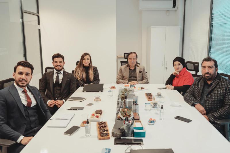 ATİK Genel Başkanımız Aziz Şahin ATİK G.Merkez İnovasyon Yönetim Kurulu Üyemiz Ferhat Tuncay, ATİK İstanbul Sektörler Başkanı Utku Tekin,ATİK İstanbul Yönetim Kurulu Üyesi, Sevilcan Yüce, ATİK İran Başkanları Ali Garabi ve Leila Mikaili görüşme yaptılar.