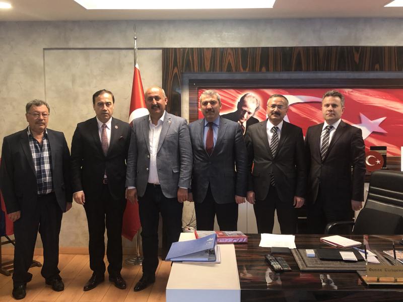 ATİK Genel Başkanımız Aziz ŞAHİN Kırıkkale Yahşihan Belediye Başkanı Osman TÜRKYILMAZ’ı Avrupa Belediyeler Birliği Konseyi UEMP ve ATİK çalışmaları çerçevesinde ziyarette bulundular.