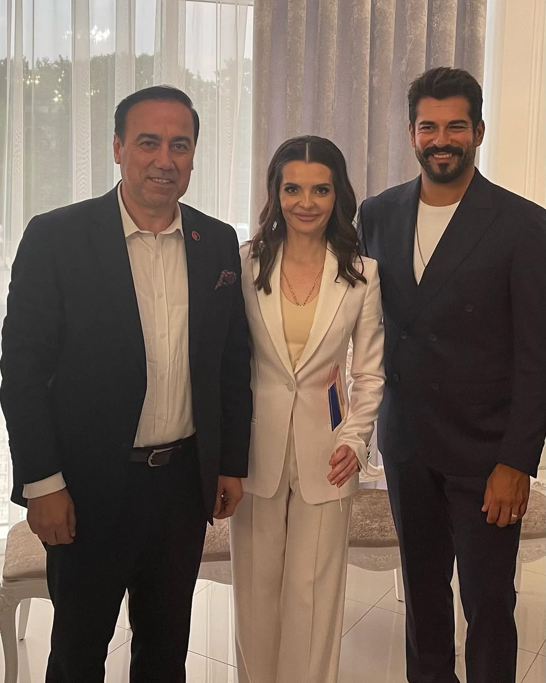 Gagavuzya Cumhurbaşkanı Yevgeniya Gutsul, ATİK Başkanı Aziz Şahin ve Sanatçı Burak Özçivit ile Bir Araya Geldi