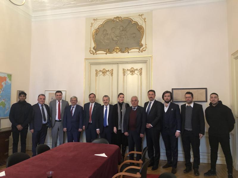 T.C. Hollanda Lahey Büyükelçisi Sayın Şaban Dişli’yi ATİK Genel Başkanımız Aziz ŞAHİN ve Heyeti Ziyarette Bulundular